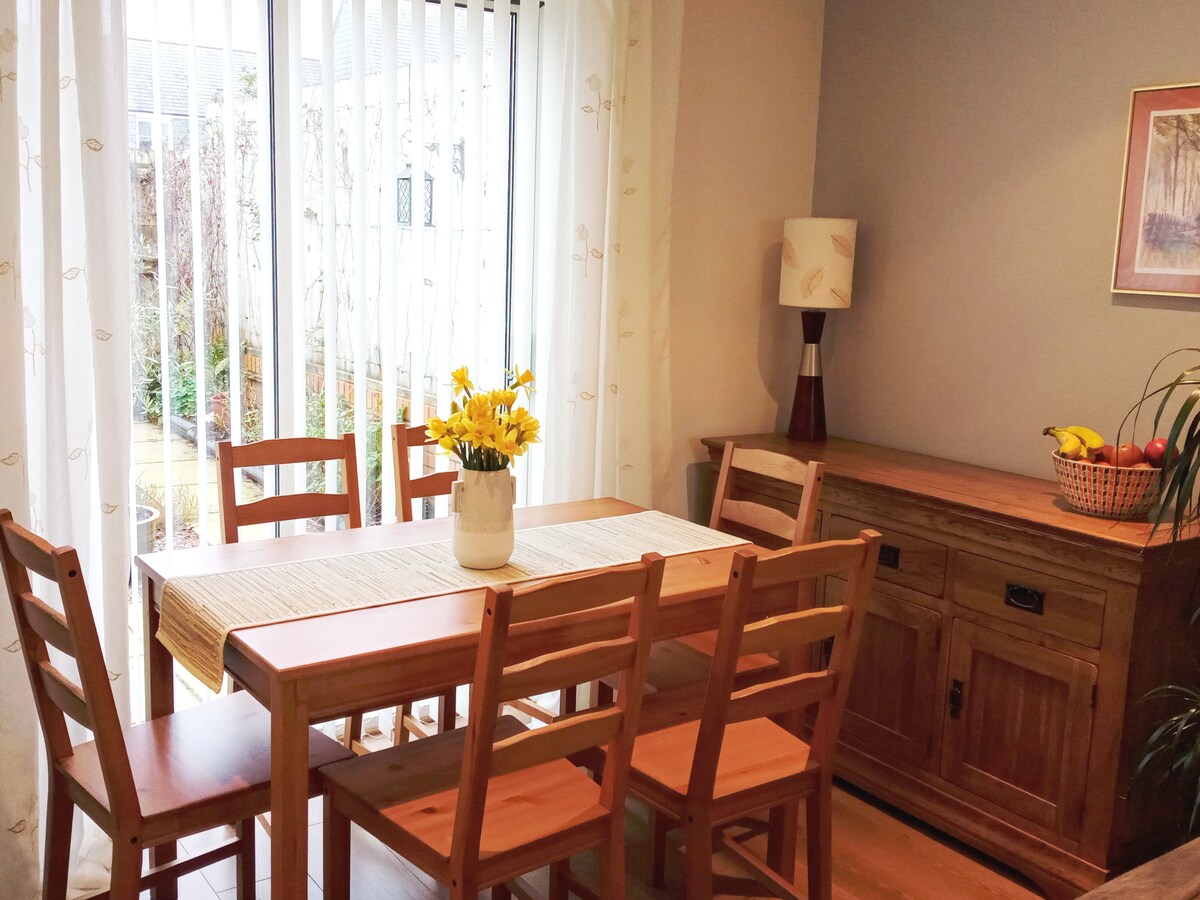 Ensuite or twin bedroom with breakfast, Newquay