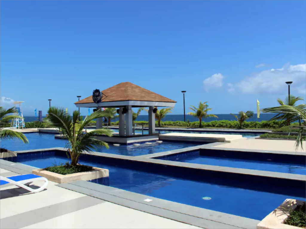 Mactan Arterra Hotel & Resort, Paradise Holiday!