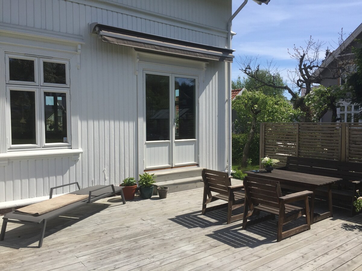 Hyggelig villa med solrik hage på Nøtterøy
