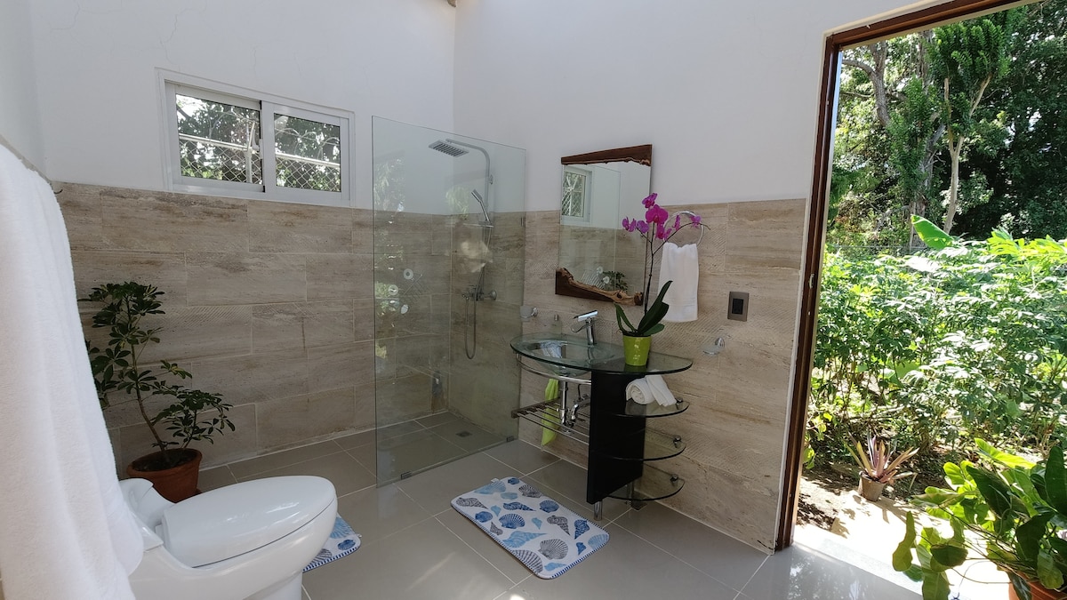 Romantic  suite steps away from beaches , Sosua