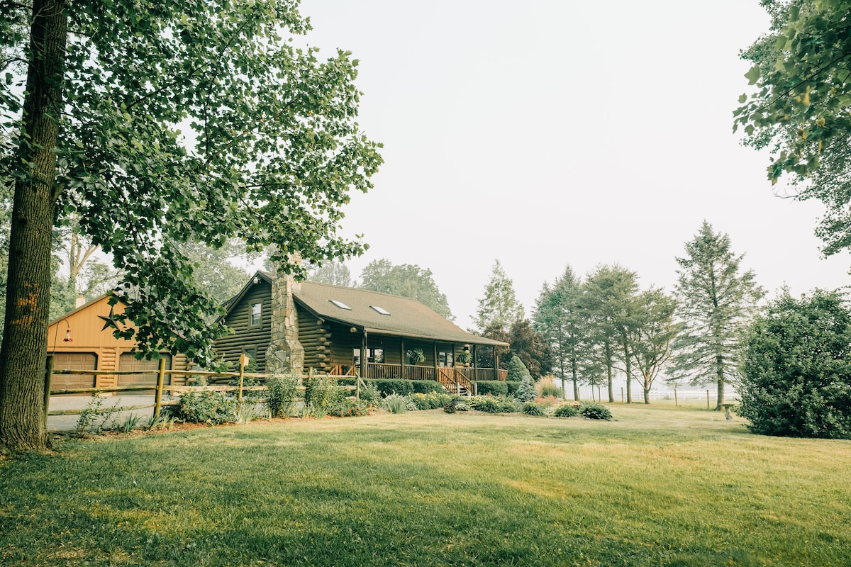 The Cabin at Sleepy Hollow Farm