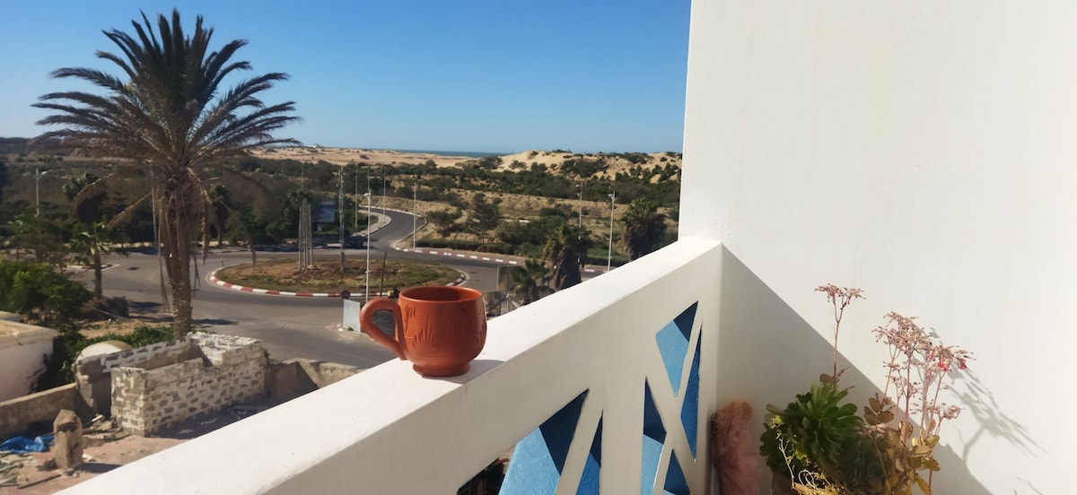 摩洛哥早餐，可欣赏海景，距离海滩5分钟