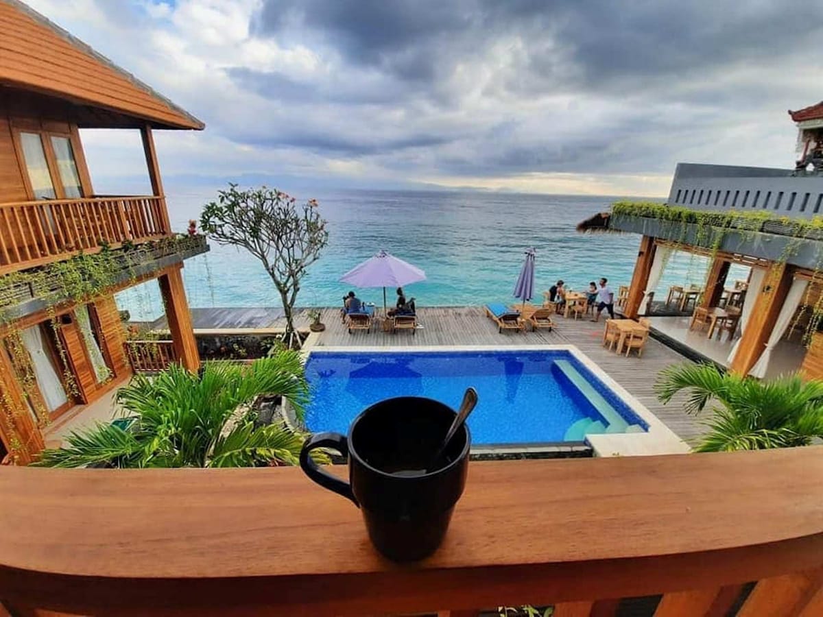 Nusa Penida Cotage 2Room Breakfast Pool Beachfront
