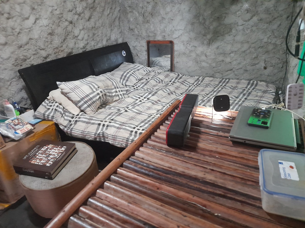 舒适的离网双卧室海滩岛小屋和露营地