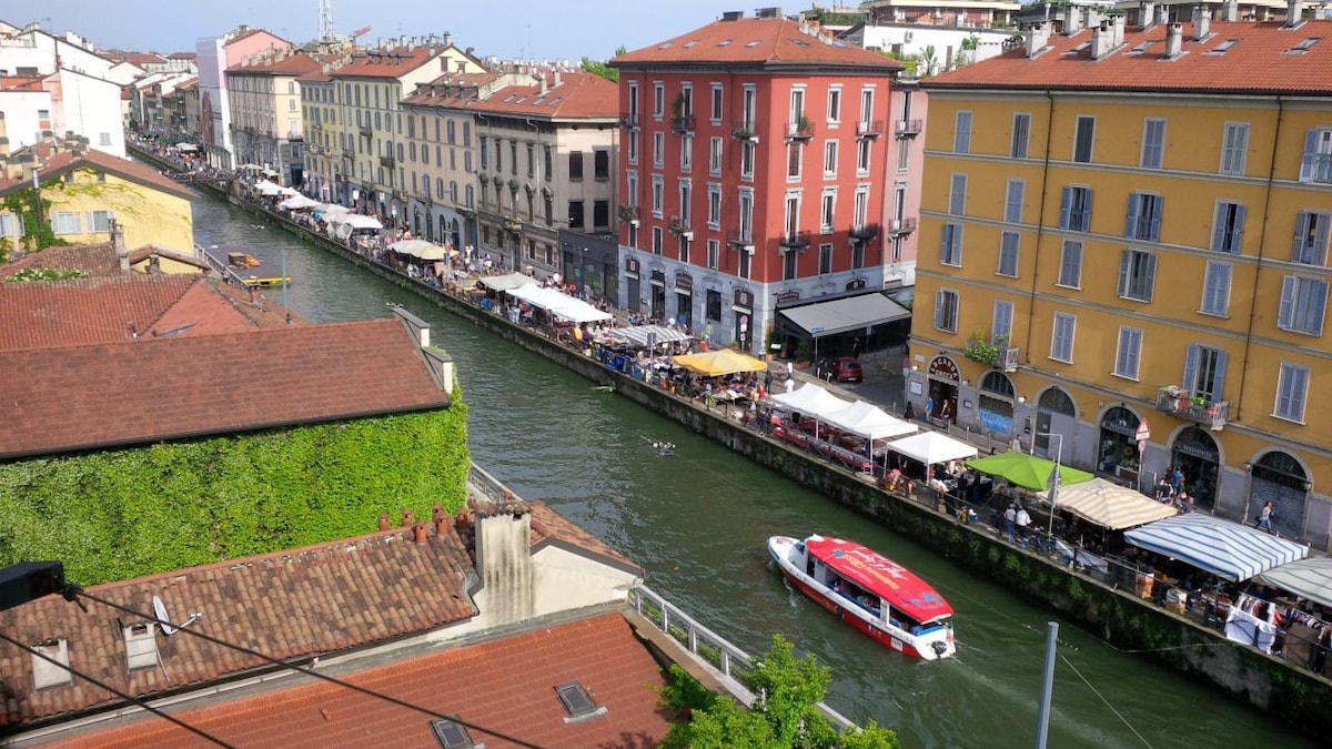 Naviglio Grande上的迷人公寓