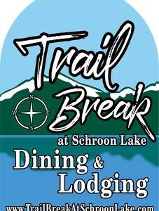Schroon Lake Room 14的Trail Break