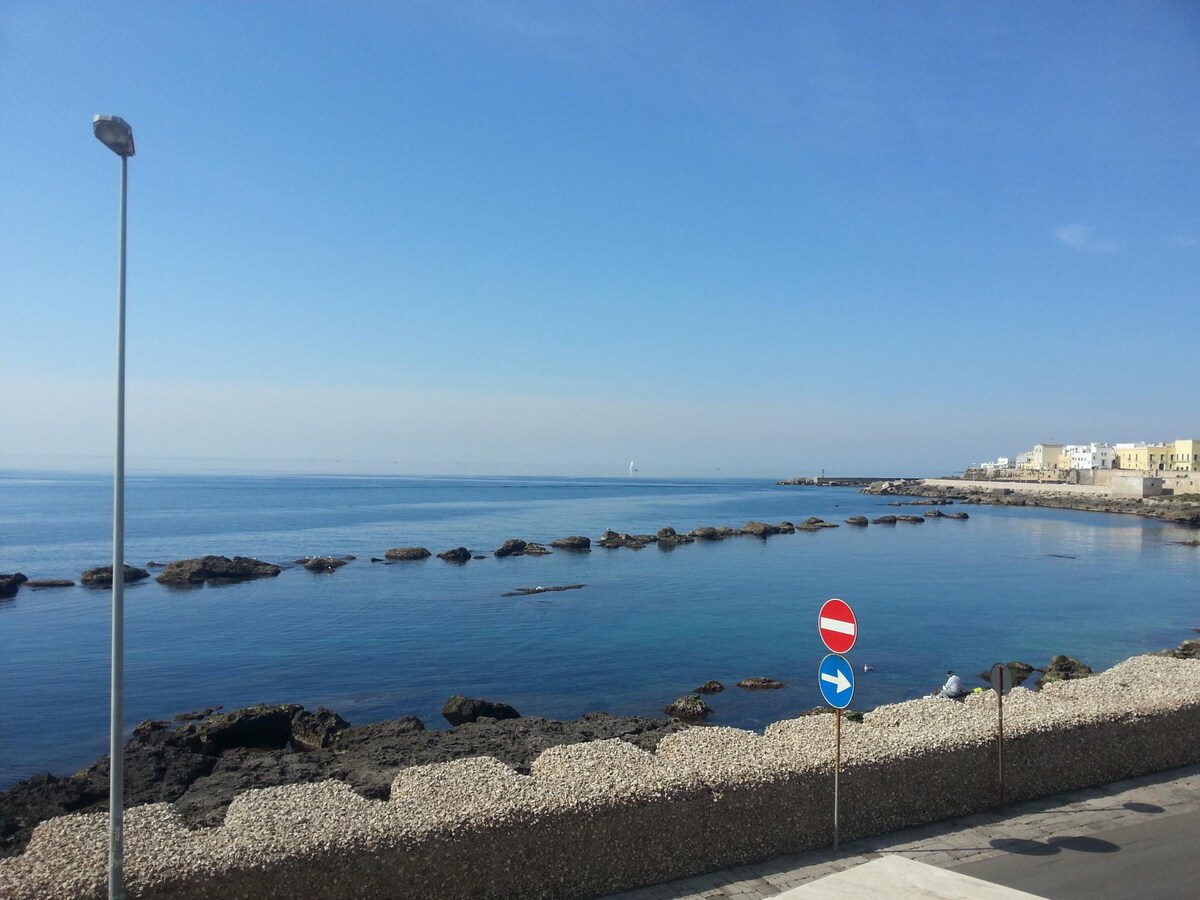 Twin room-Club-Ensuite with Shower-Sea View-Camera MEZZOGIORNO