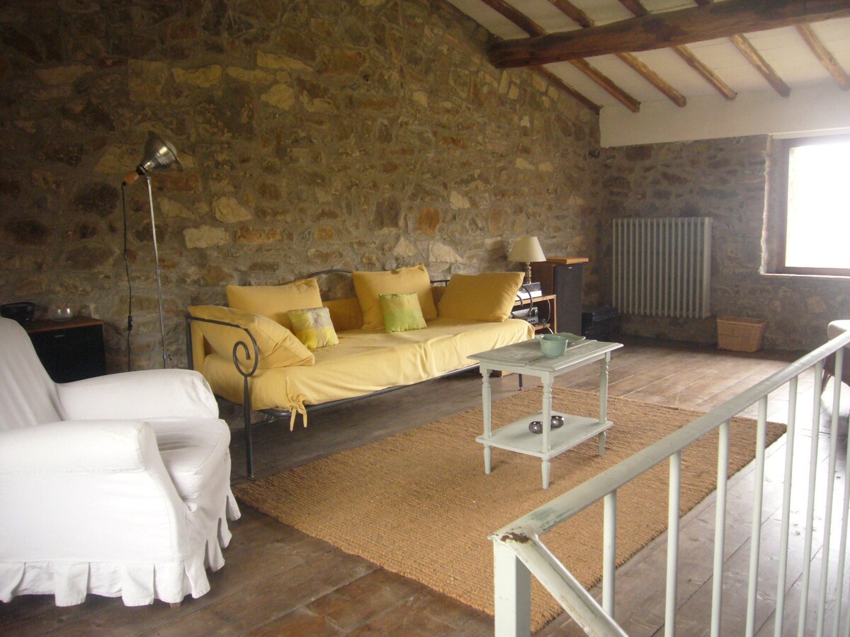 Romantic studio loft in the heart of Chianti