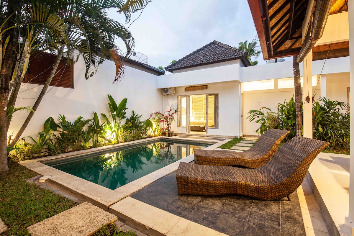 New! Chic-Stylish 2BR Villa in Seminyak Central