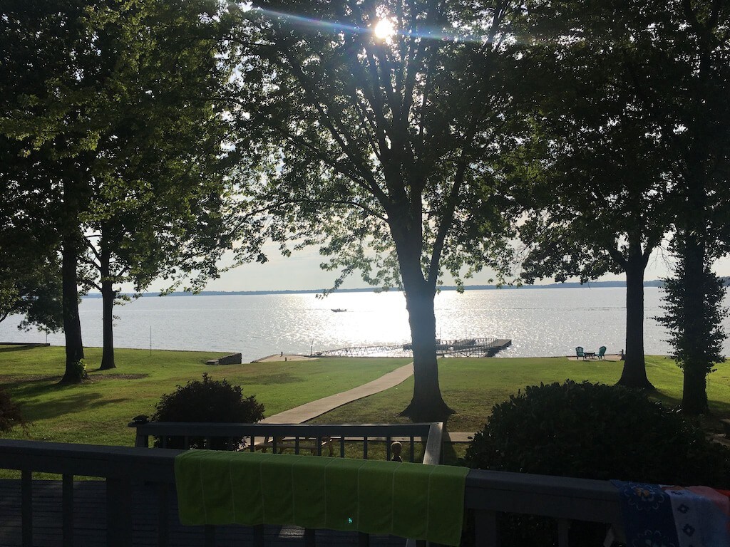 Beautiful Grand Lake Waterfront Home! Boating Fun!