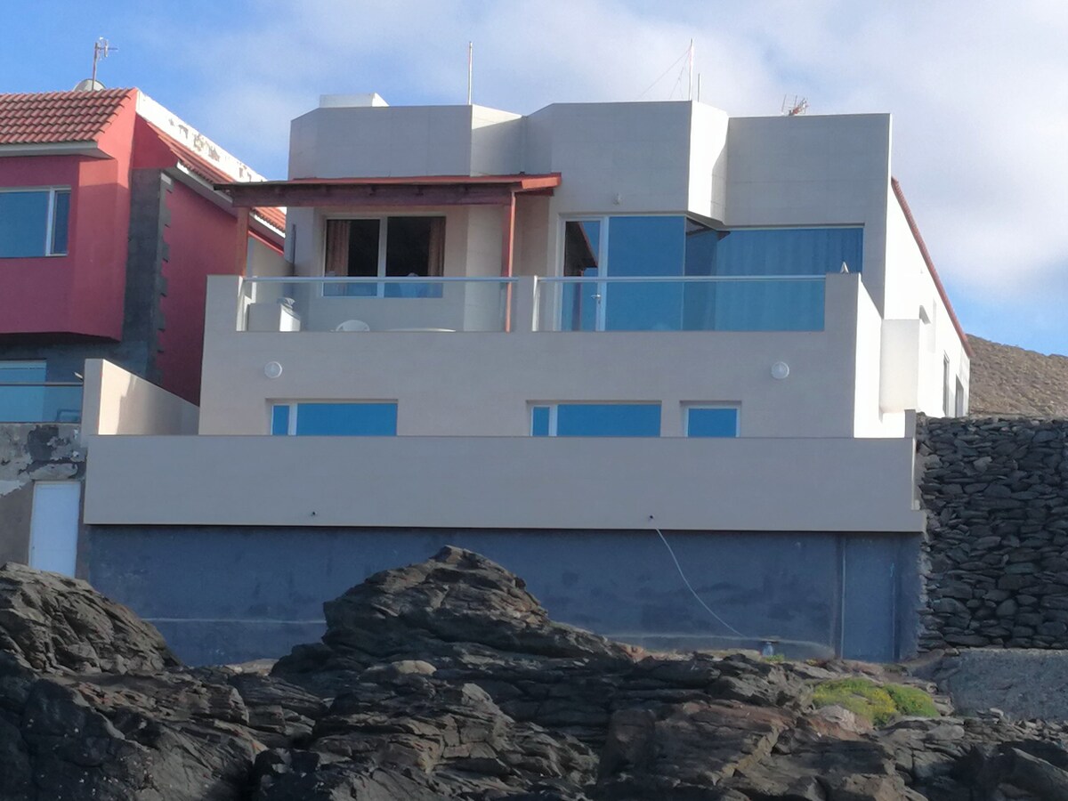 Minerva´s House Bonita casa frente al mar