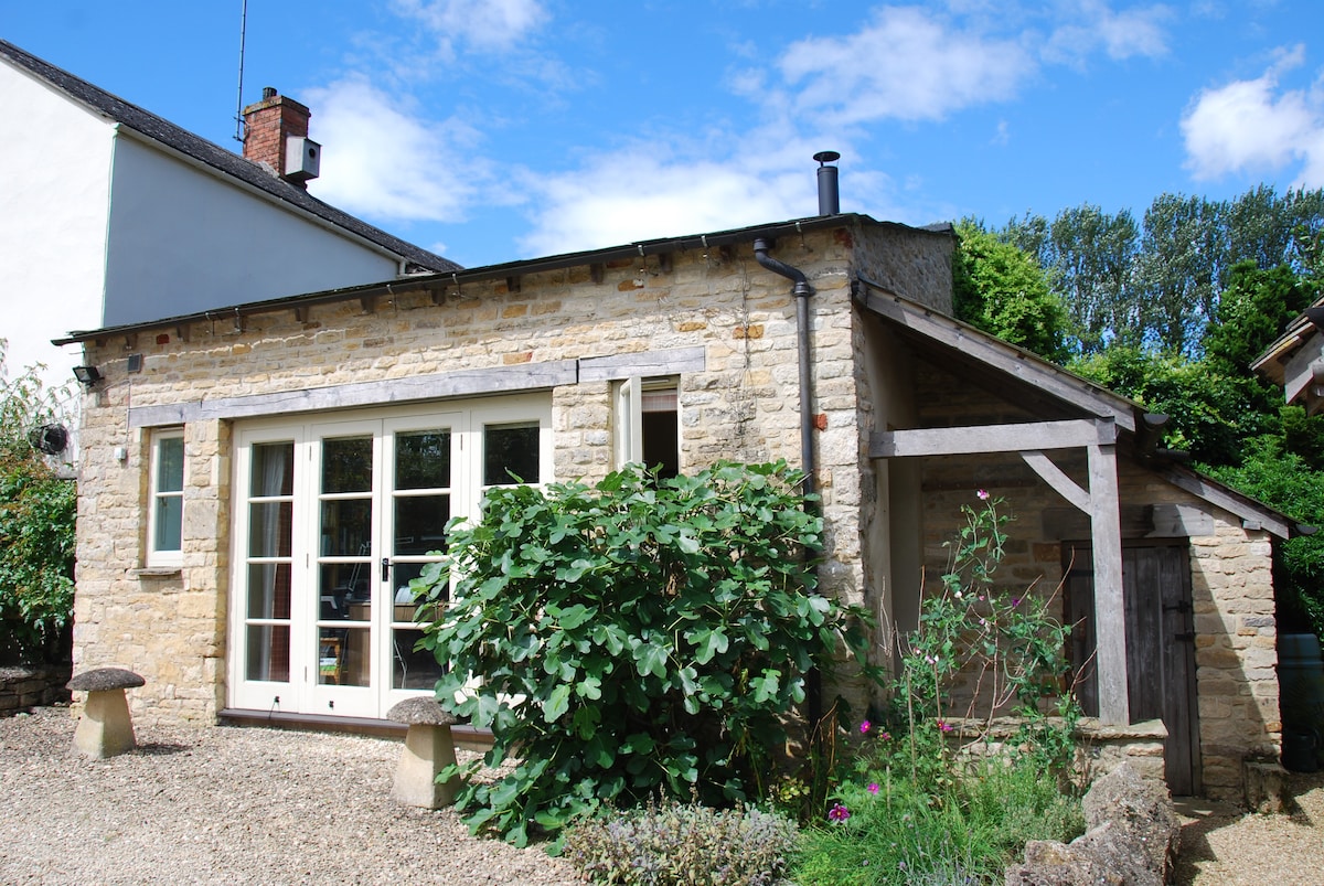 The Barn in the Cotswolds.绝佳位置。超赞房东