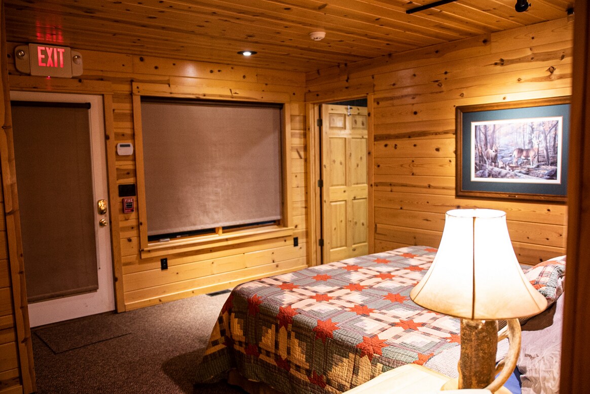 Snow Goose Room at Snow Goose Lodge (ADA)
