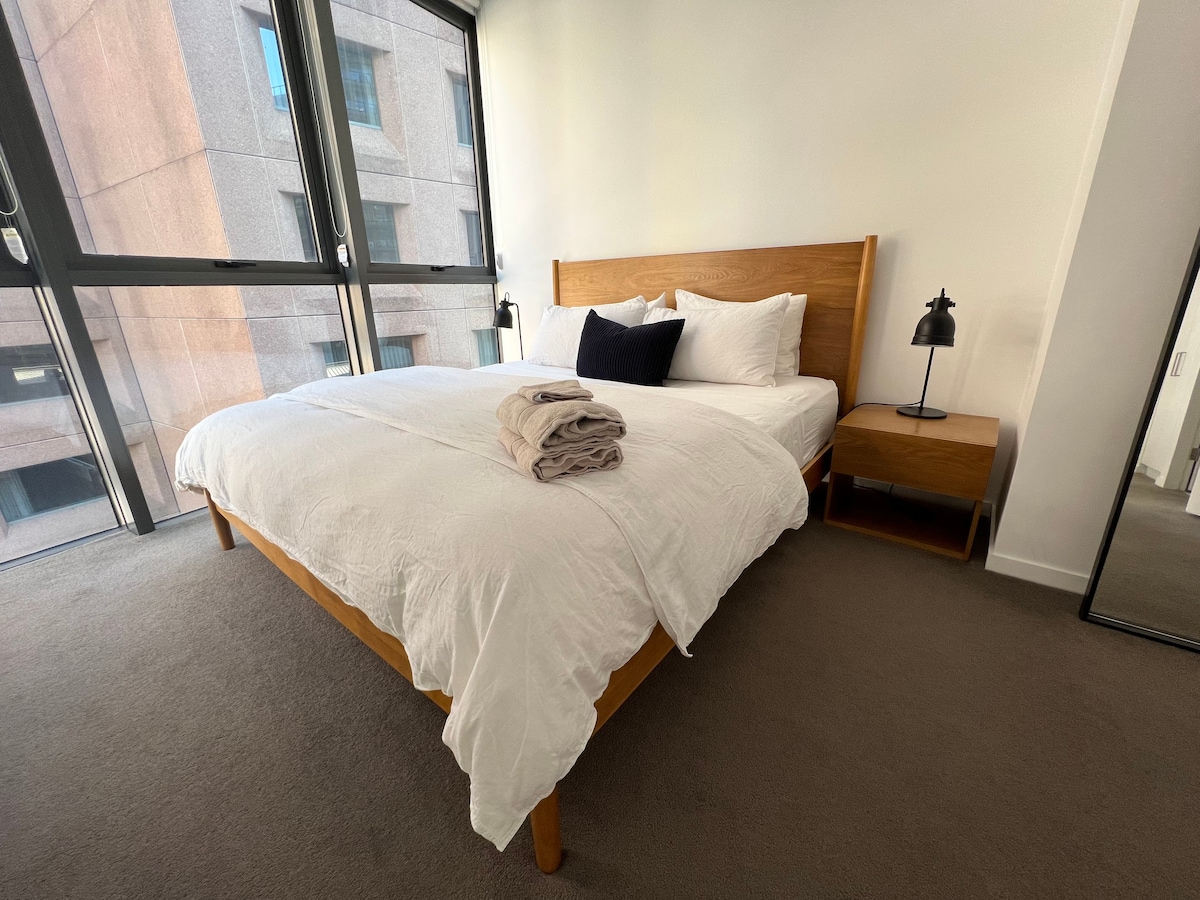 悉尼市全新时尚1卧室公寓