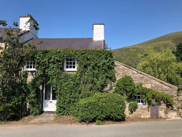 Betws Garmon, Snowdonia 的民宿