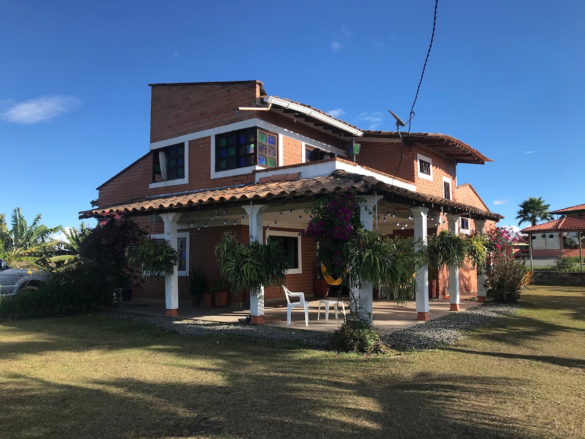 Cabaña Paraíso /cerca a Medellín y Aeropuerto