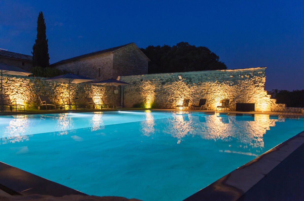 Gite de charme avec piscine dans Domaine viticole