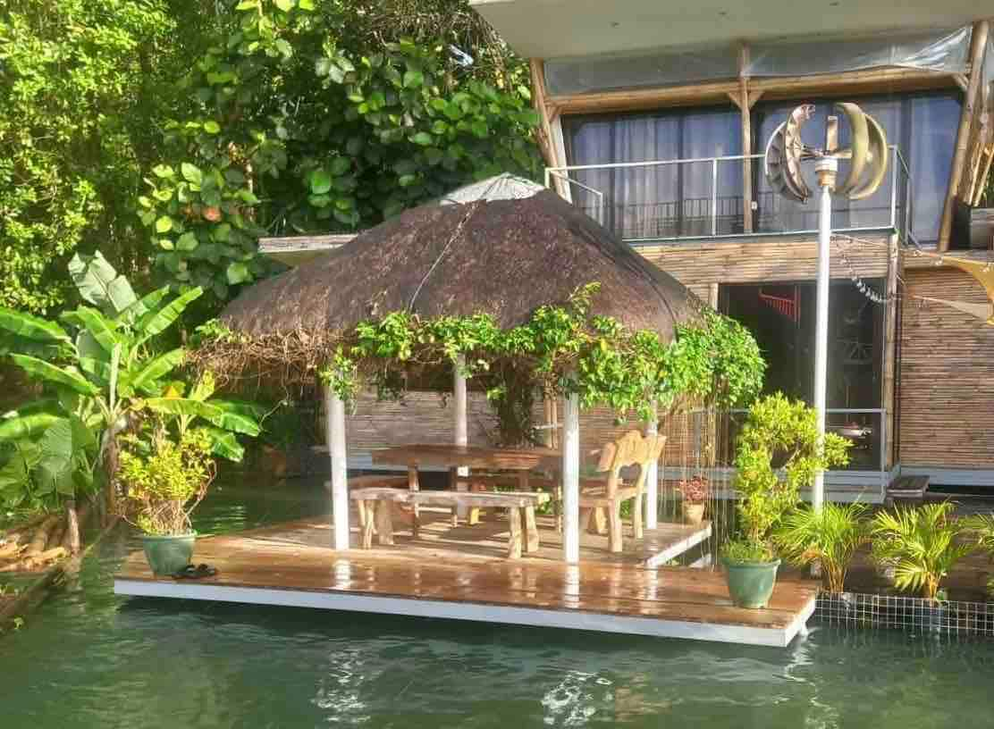 Caliraya Lake House