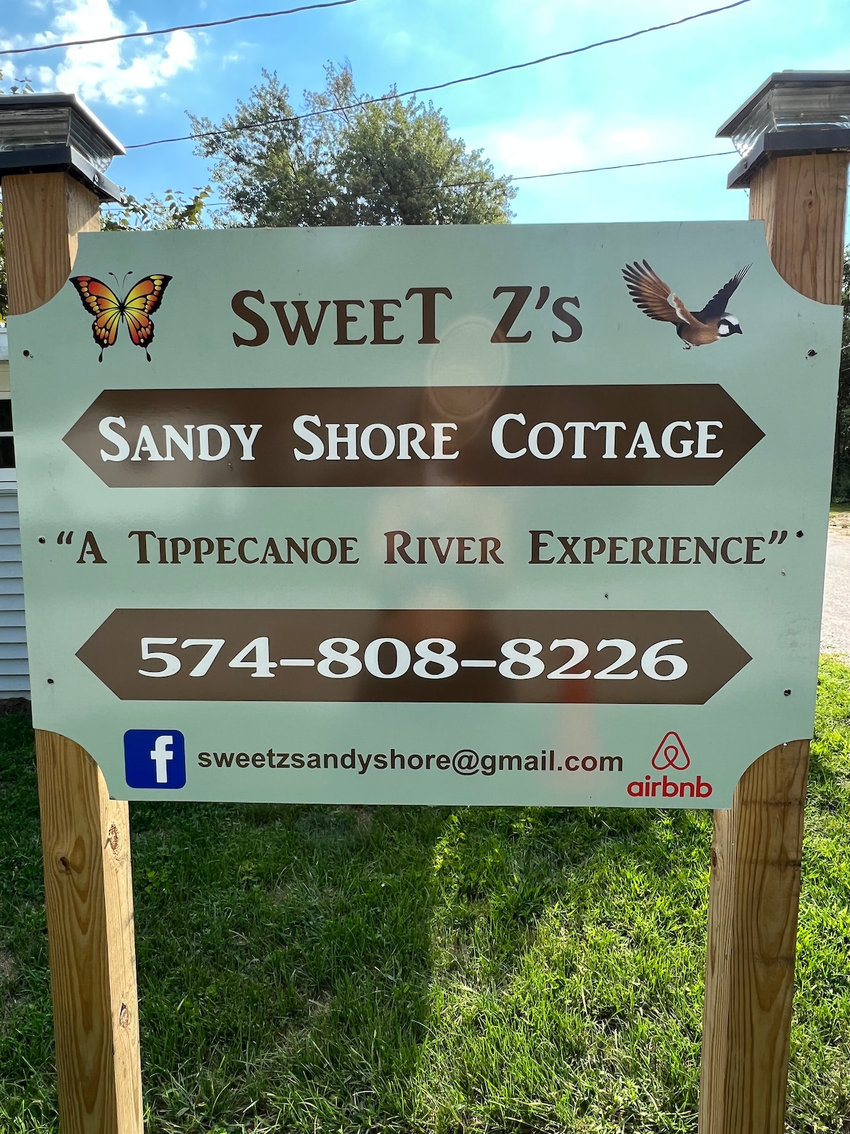 Tippecanoe River Sweet Z的乡村小屋