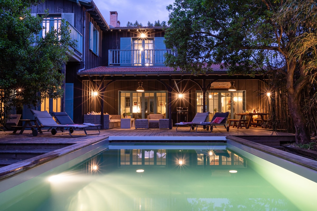 法尔别墅（ Villa du Phare ） - 240平方米，设有5间泳池卧室