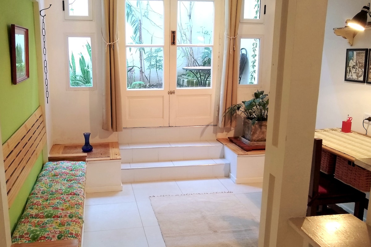 COZY APARTMENT with 3 patios - RECOLETA