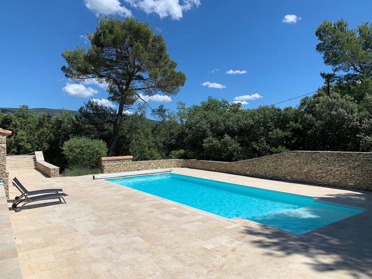 Tiny house in the heart of the Luberon