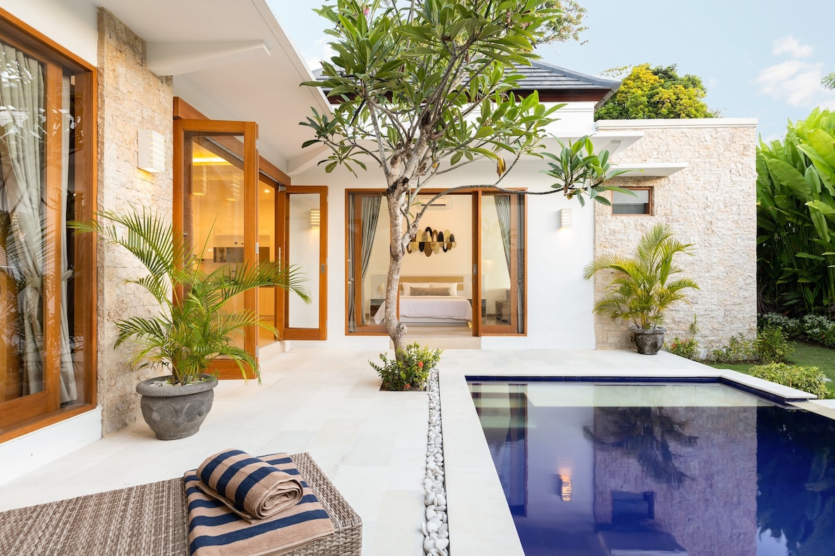 NEW 2BR Satuh Villa La Vida Heart of Seminyak Bali