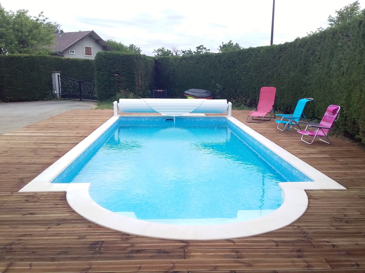 Villa tout confort avec jardin et piscine