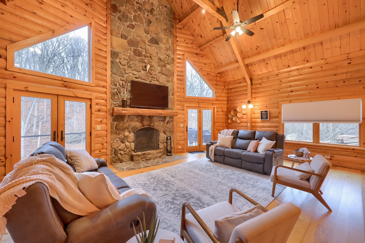 Peaceful Log Home In Felton