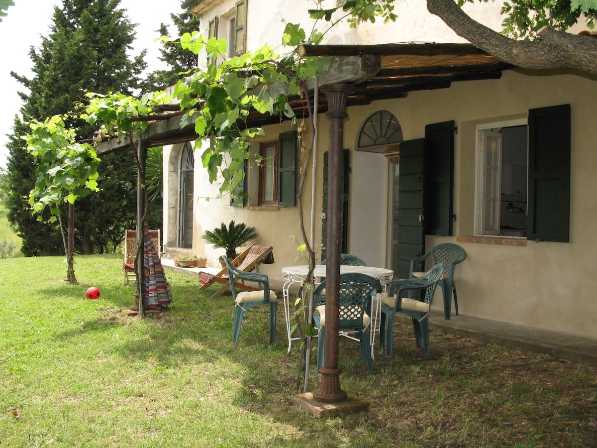 Casa Aurelia: bella casa in collina, vista mare!