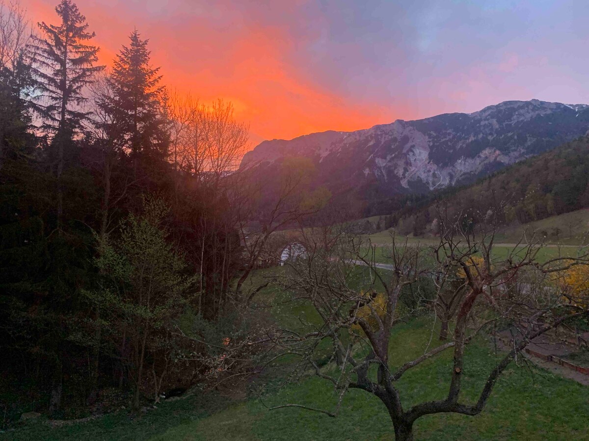 Ferienhaus mit Bergblick im Wandergebiet