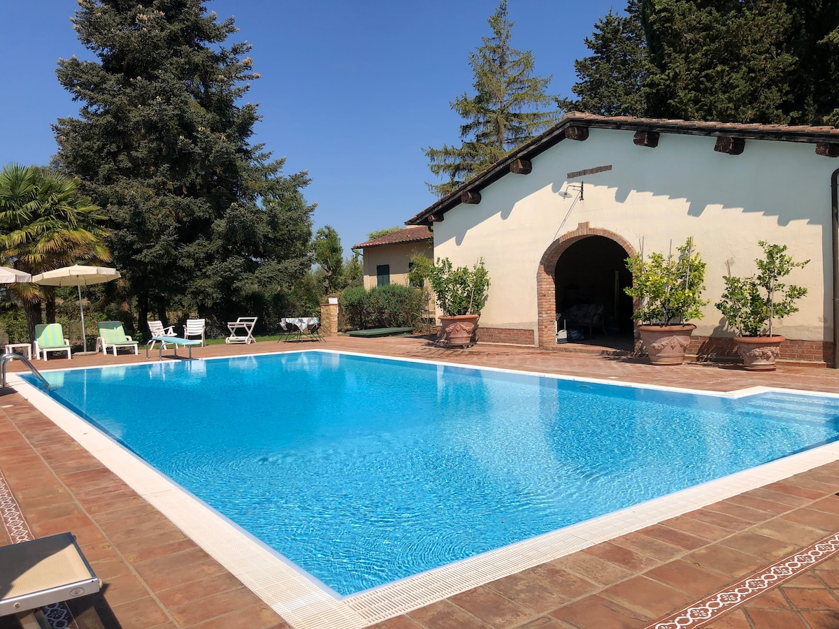 图利帕诺别墅（ Villa Tulipano ） ：泳池、露台、3间卧室