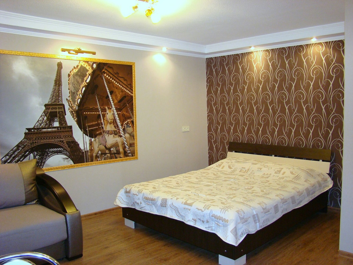 「巴黎」一室公寓