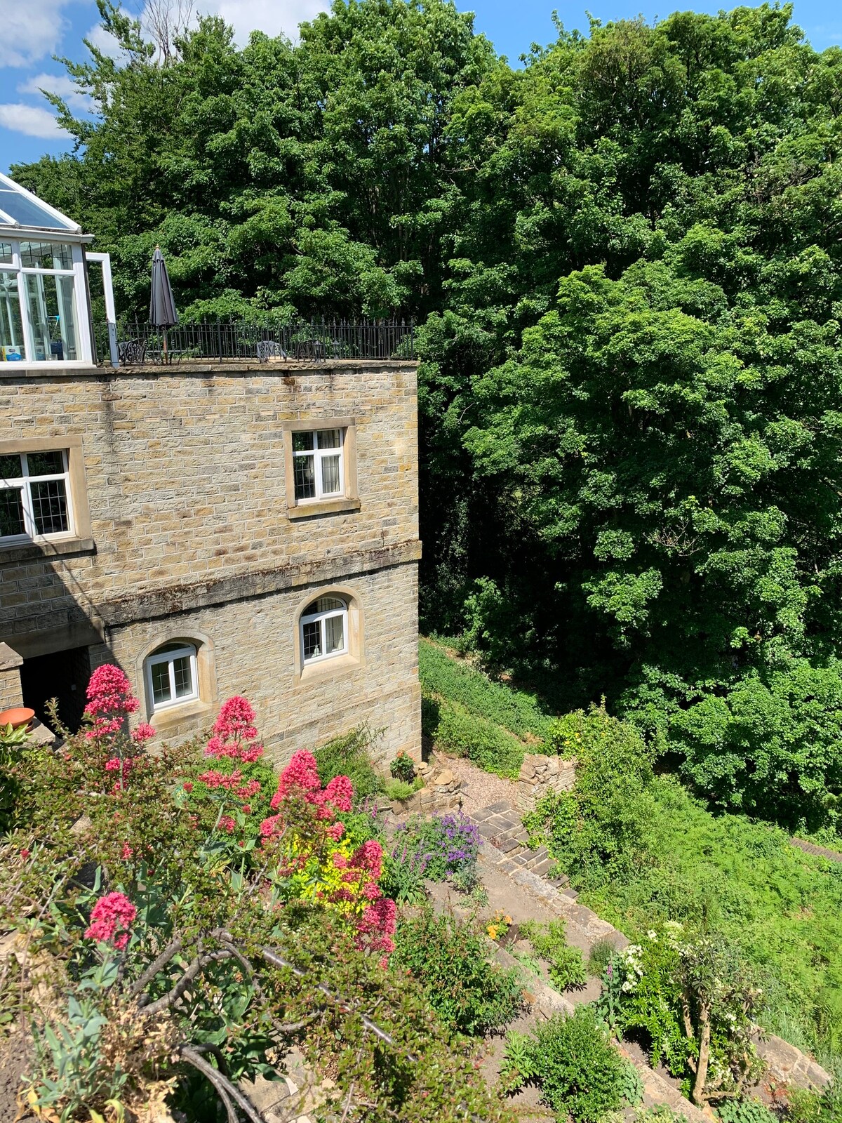 Holmfirth附近的Old Gardener 's Lodge