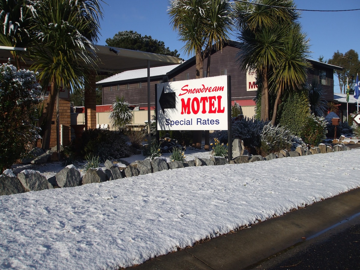 Snowdream Motel.标准汽车旅馆1-6人