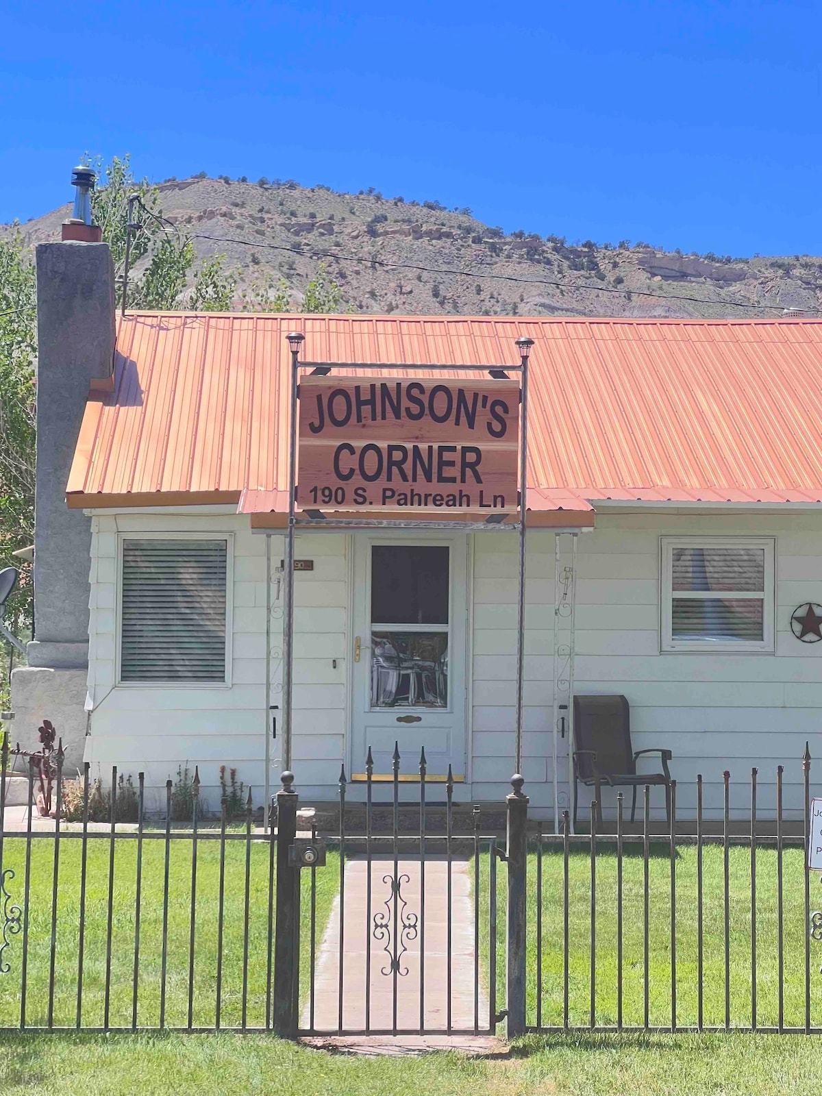 Johnson's Corner Cottage