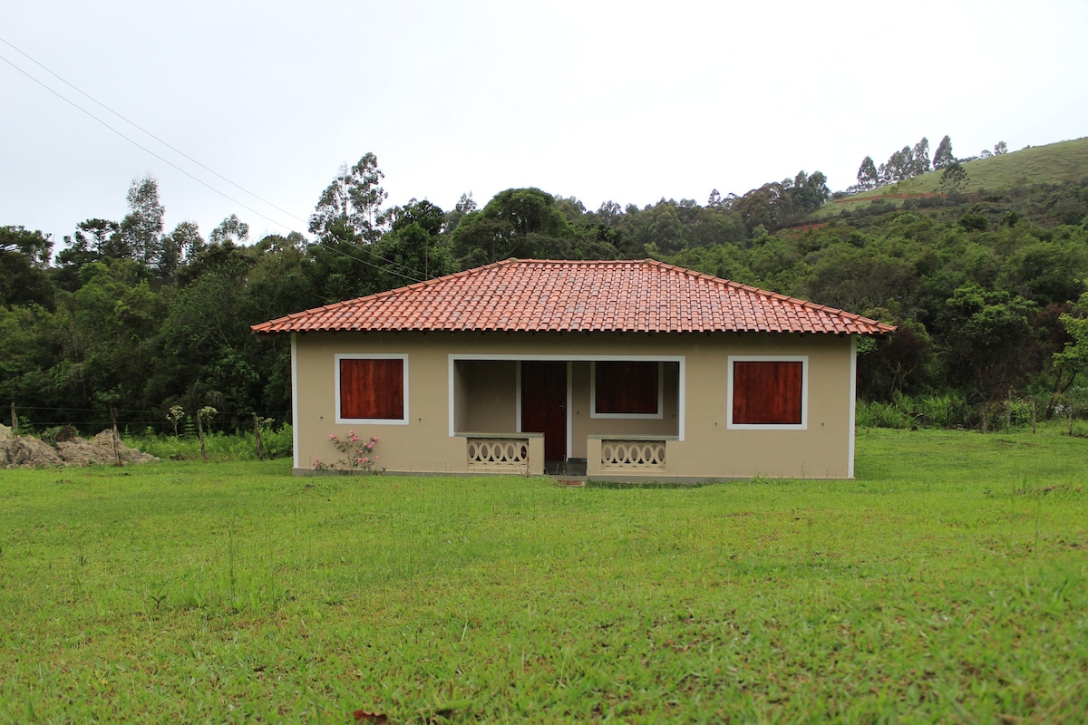 Lar pinheirinhos- Casa de temporada -CAMPO REDONDO