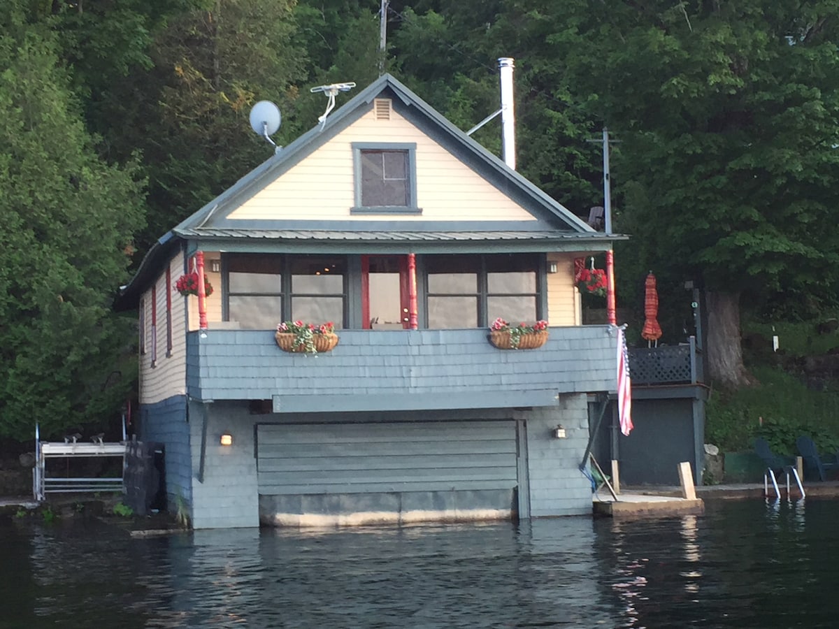 Lake Bonaparte Camp