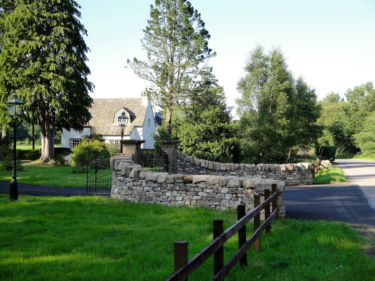 Kellas Lodge