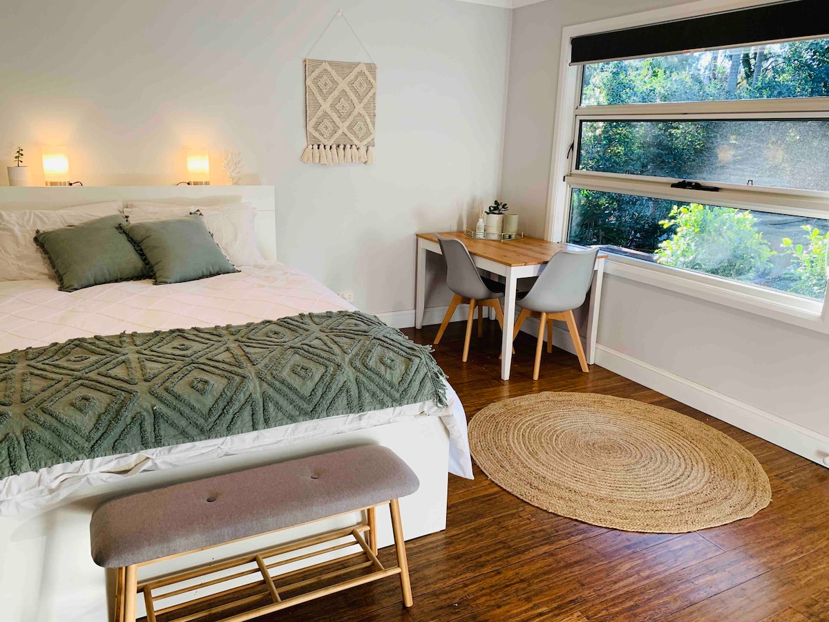 绿色房间-靠近CBD和海滩的标准双人床单间公寓