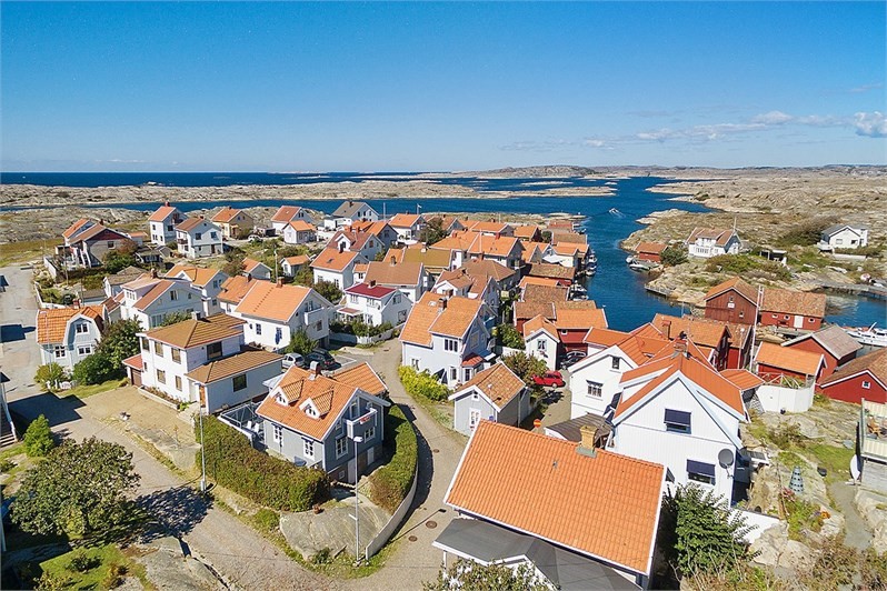 迷人的Hasselösund风景如画的海滨别墅