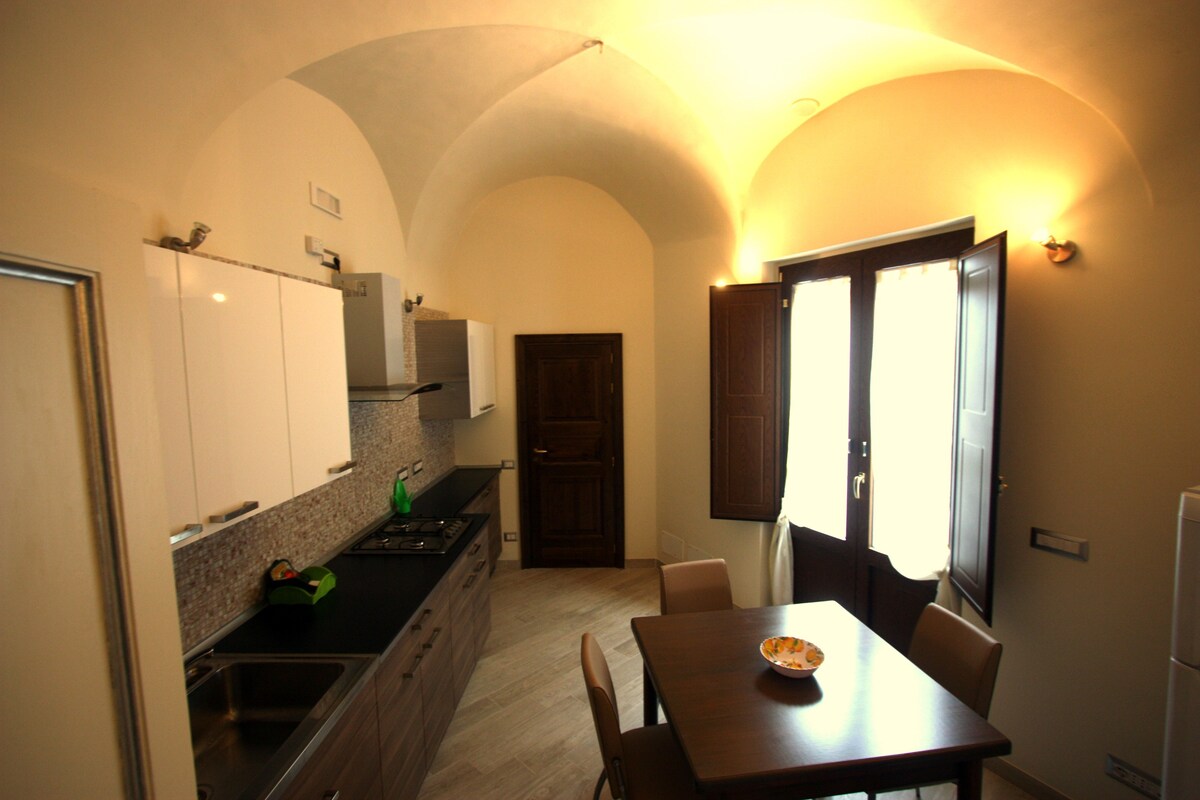 市长-豪华公寓，可欣赏埃特纳（ Etna ）景观，可入住4人