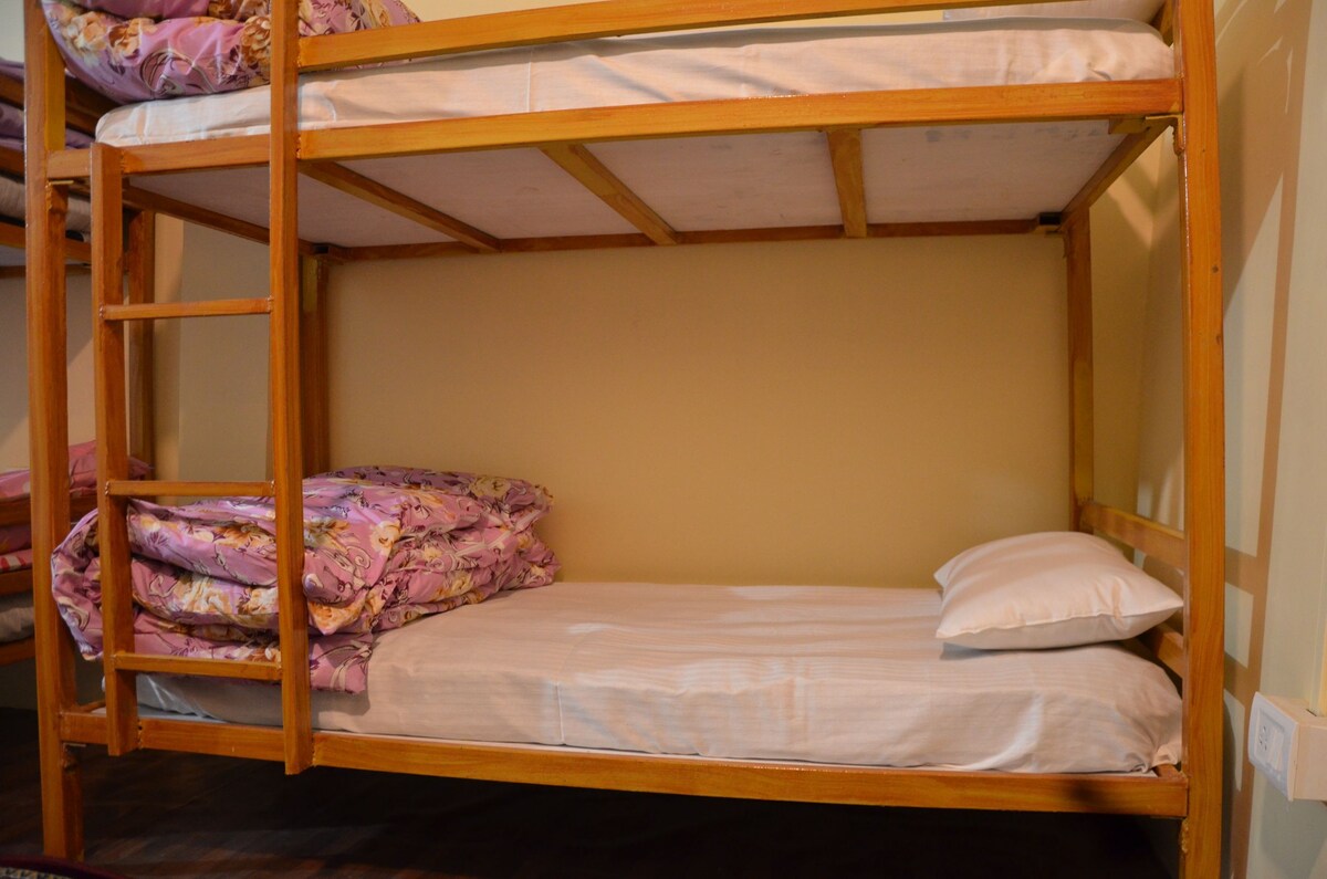 8 Bed Mix Dormitory for Backpackers