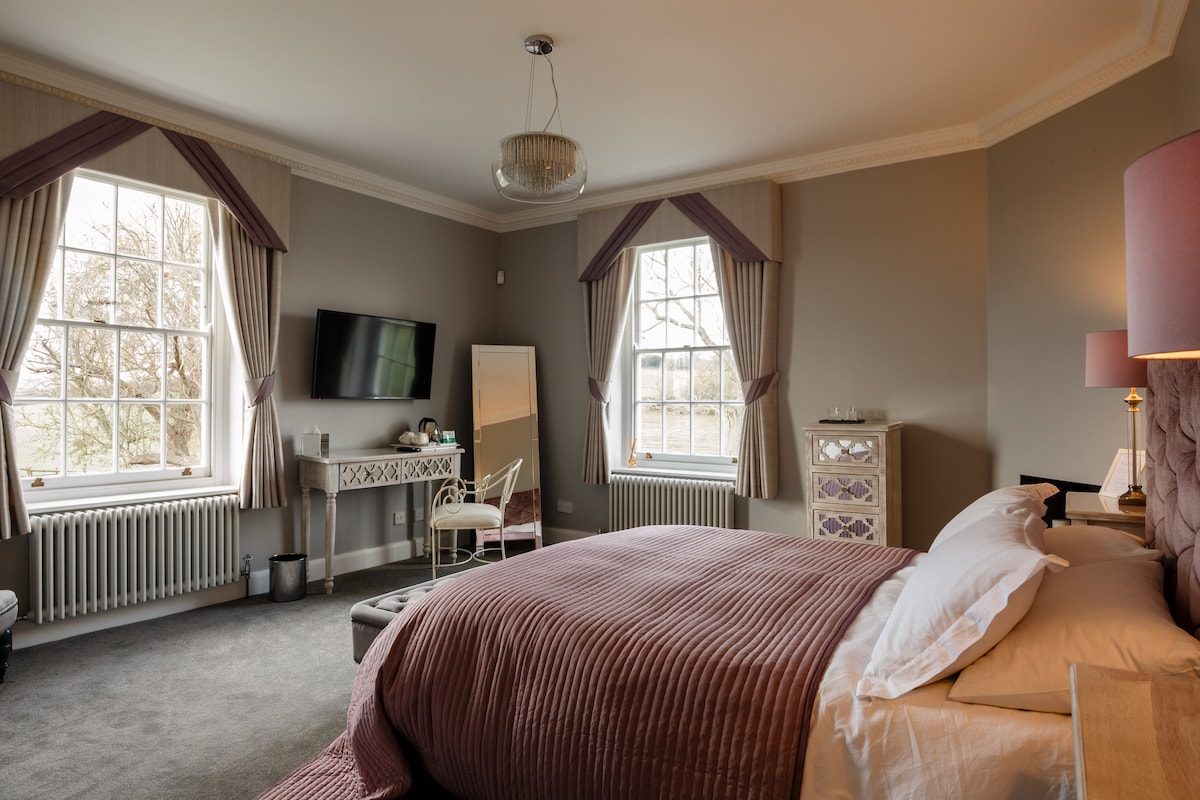 Downham Hall B&B with beautiful rooms