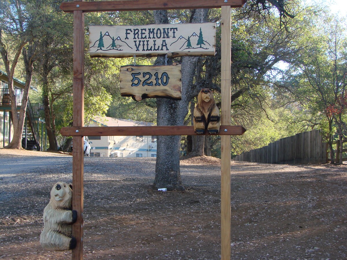 Fremont Villa Bear Retreat