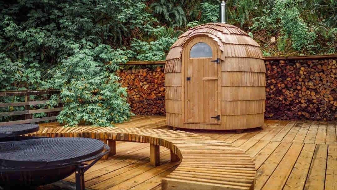 The Cocoon Cottage 🐛