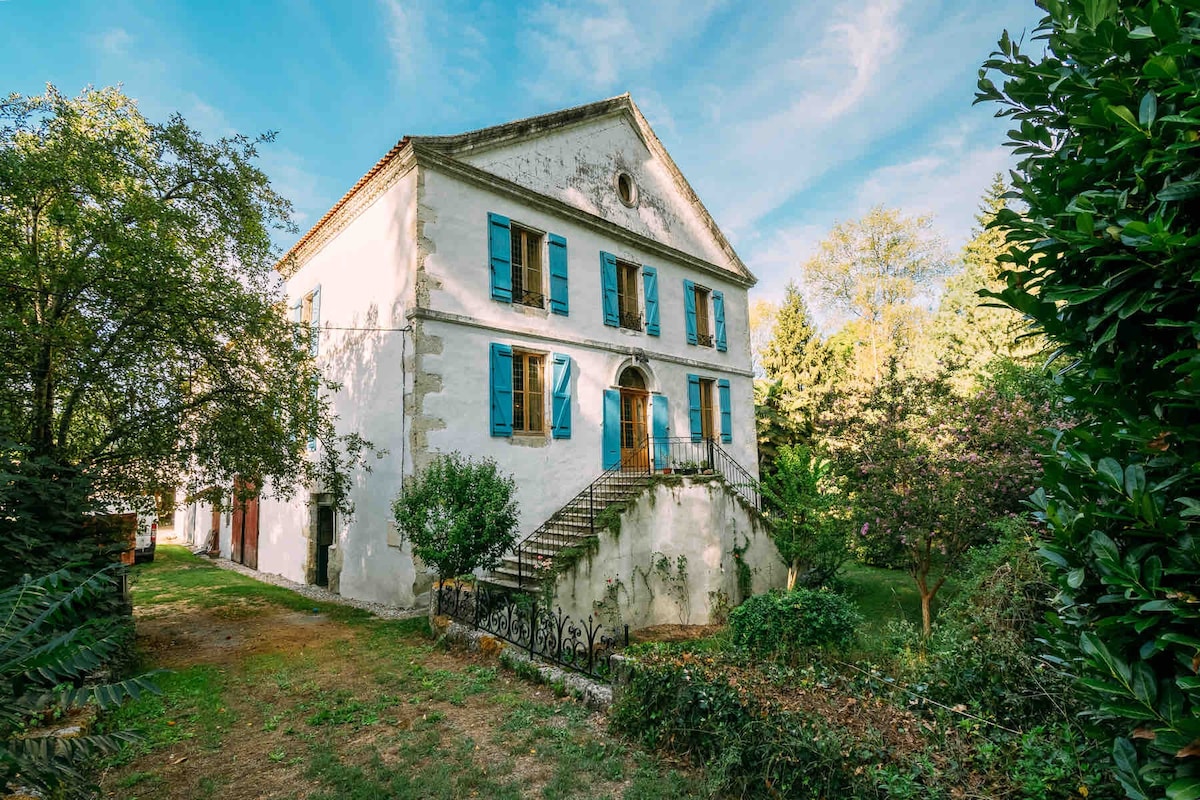 Le Moulin du Pont - home from home in Mèzin