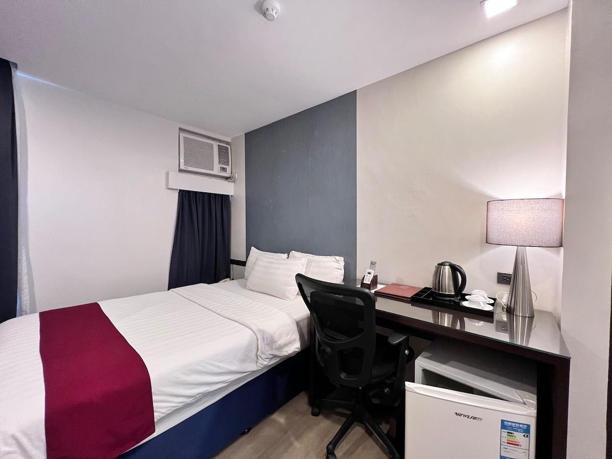 Standard room by Sarrosa Hotel