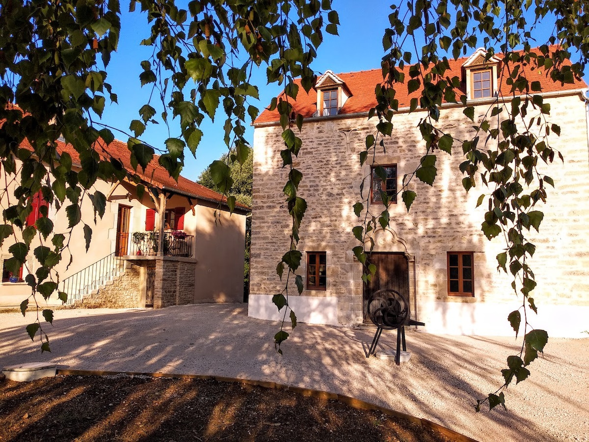 Moulin Saint Jacques, gîte au calme avec piscine