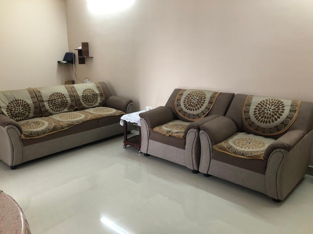 OMR 2bhk apt furnished w a/c &wifi